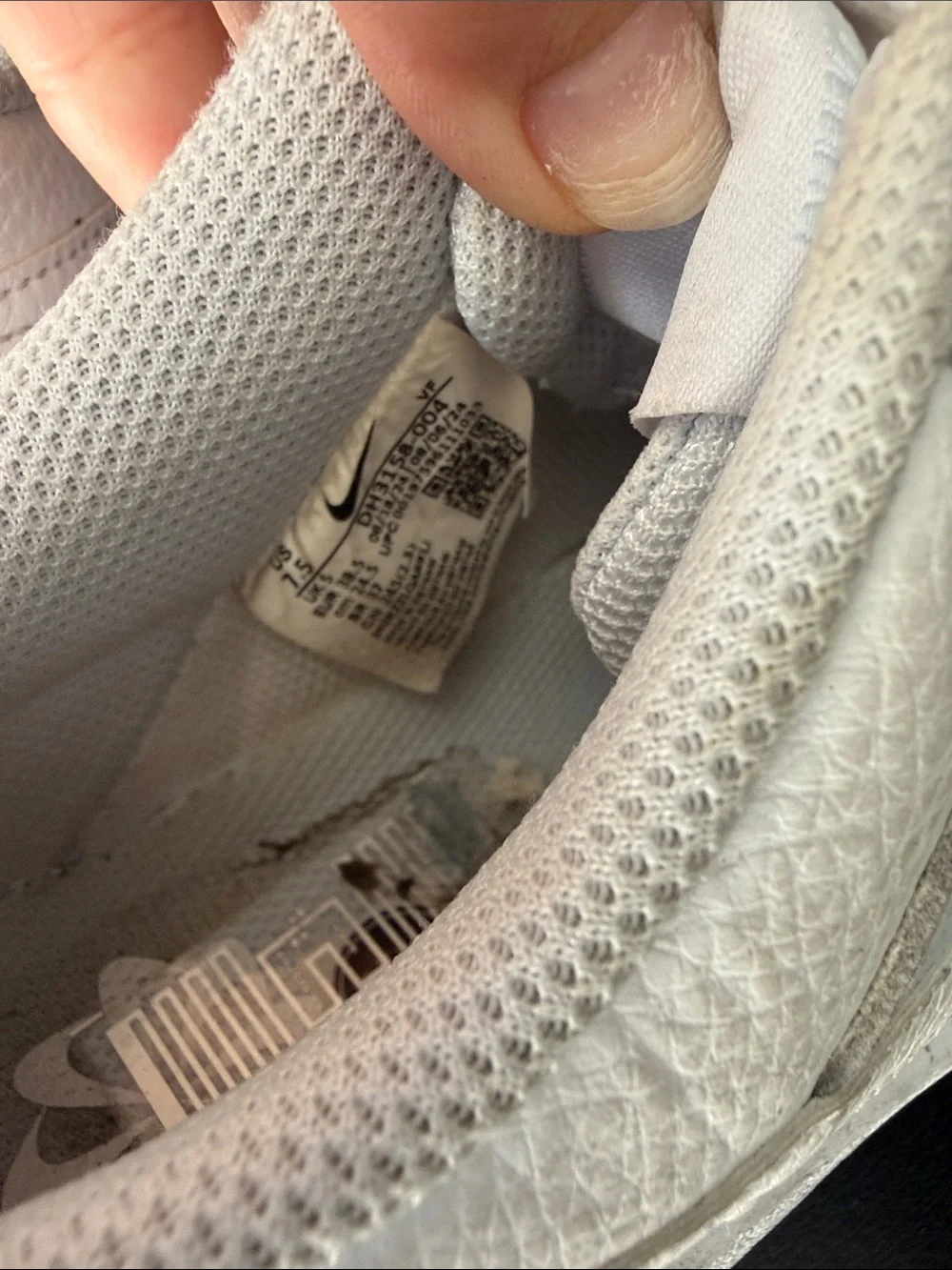 Nike White and Light Gray/Blue Women's Athletic Shoes - Picture 4 of 6